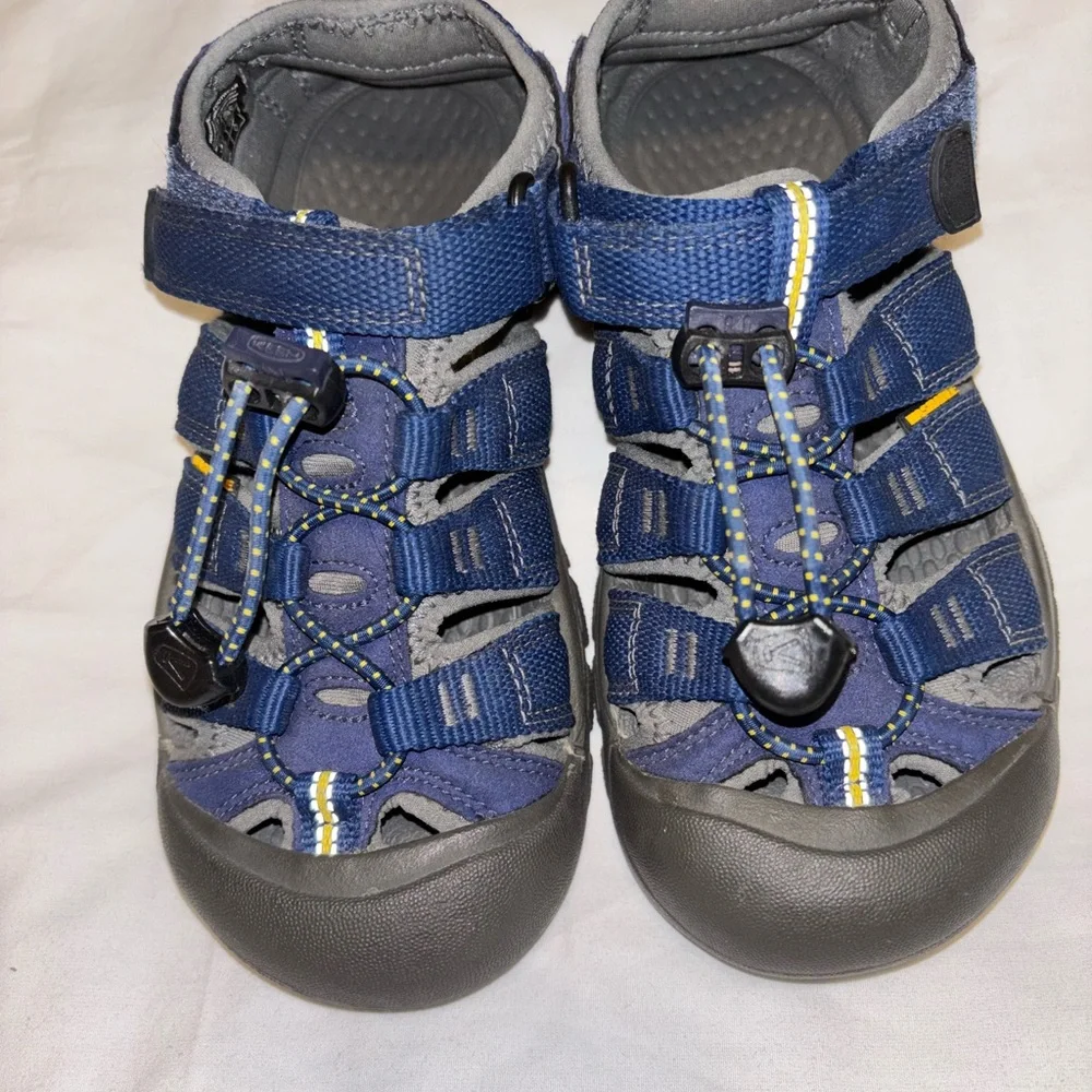 Keen Blue and Gray Water Shoes with Reinforced Toe and Quick-Lace System